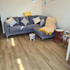 Sunset Beach, 2 bedroom, first floor flat with balcony