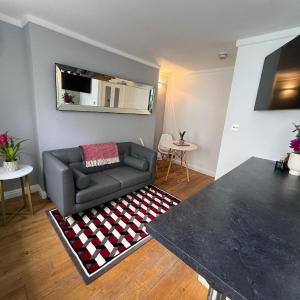 The Fitz Pad - Fitzrovia - By Frankie Says