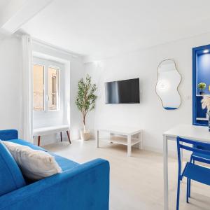 Nice Renting - 6C FRANCE - Chic Stay Pedestrian Zone Sea Massena