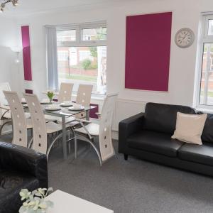 Family home, Convenient to Local Pubs, Takeaways
