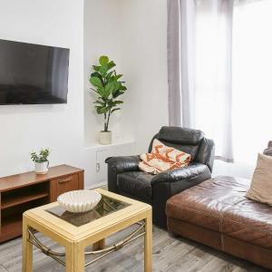Host & Stay - Bishop House