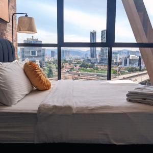 Scarletz Suites By Home Stay