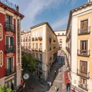 Stylish Apt in City Center Plaza Mayor View