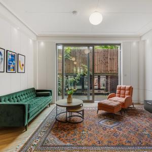 Spacious 5 bdrm townhouse in Camden