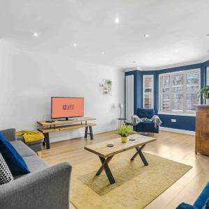 GuestReady - Charming Retreat in Trafford