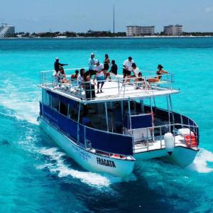 Catamaran Fragata Cancun