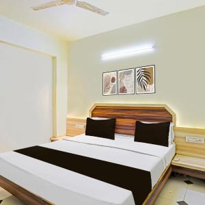 Hotel O Royal Season