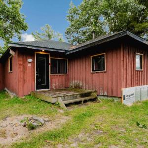 3-Bedroom Cottage #10 - Sand Bay