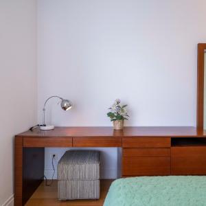 Spacious 2BR Apartment Xujiahui Center Close to Metro