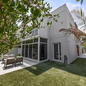 Spacious Smart Home 4BR Villa with Maid's in Arabella 2