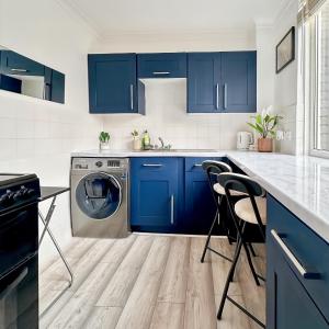 Bright 1-Bed London Flat With Private Garden Long Stay Deals