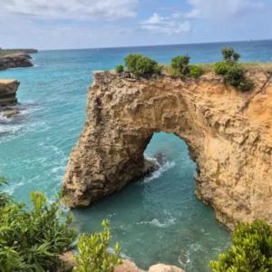 Oceanfront Villa with Pool, Jacuzzi and Kayaks on Anguilla Island