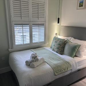 Delux Double Bedroom En Suite with Tea & Coffee Facilities