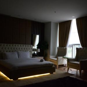 EXECUTIVE STUDIO SUITE - Penta Square