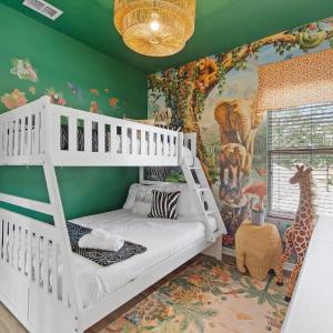 Velleux Escape at Reunion Resort by Shine Villas villa