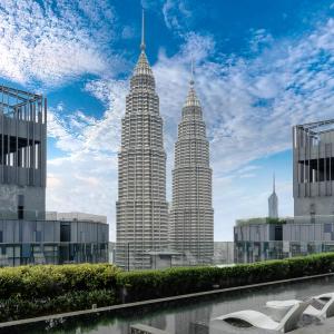 Star Premier KLCC Suite 3-4pax by LavishHome