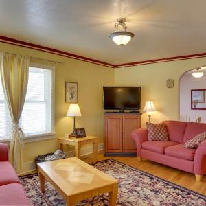 Lead Home with Free WiFi about 5 Mi to Terry Peak!