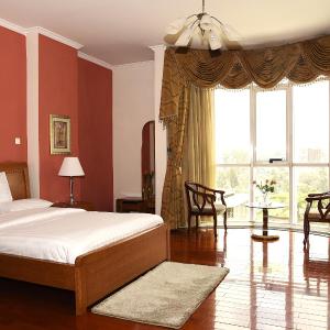 Diplomat Furnished Apartments