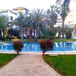 Elegant Marina Apartment Spacious and Stylish T22712GF
