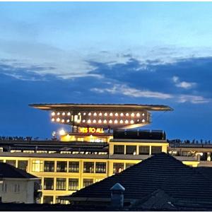 Golden House-Super View On Turin