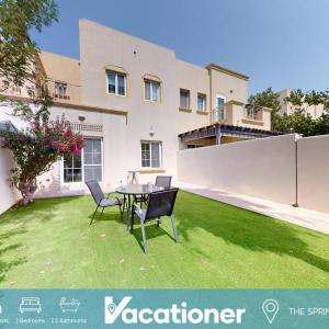 Vacationer l 2 Bed Villa l Private Garden, Free Wi-Fi