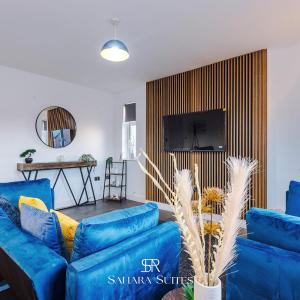Monthly Stays - Stylish 2BED - Etihad & AO Arena Access - Parking