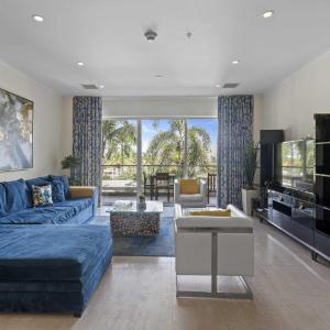 Eagle Beach - Deluxe Regency 3BR condo - LV203