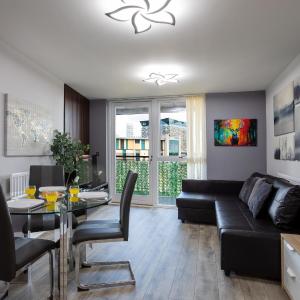 Vista Verde - Luxury City Penthouse 2BR - Sleeps up to 6 - Parking