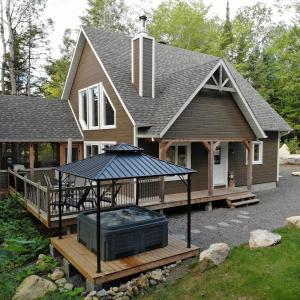 Chalet Spa Le Boral , Chertsey