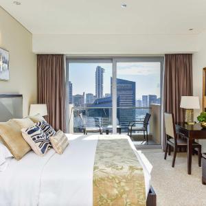 Luxury Living, Views and Free Pool at JW Marriott Dubai Marina