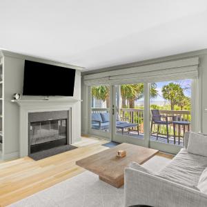 New Listing! Seagrove Villa 3A - Luxurious Ocean View!