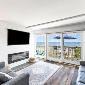 Seagrove Villa 11C - Oceanfront View! Center of Resort!