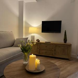 Cruz Conde Guiris Home