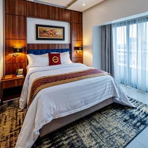 D Belwood suites Near Airport