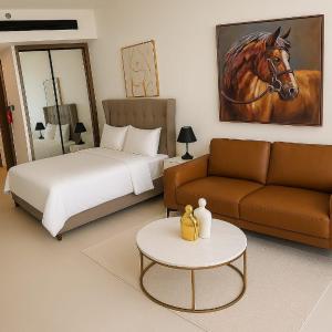 Chic Studio in Downtown with Jacuzzi