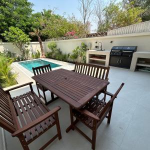 Architect Designed house 2 BR with Private Pool