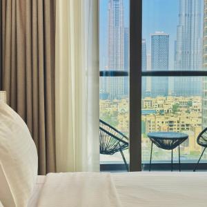 Venduras- Chic 1BR , Burj Views, Sterling by Omniyat