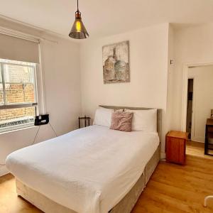 Windsor Castle View Apartment-one bed room