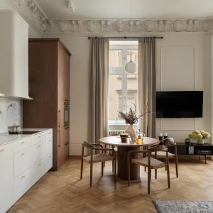 Noble Apartment