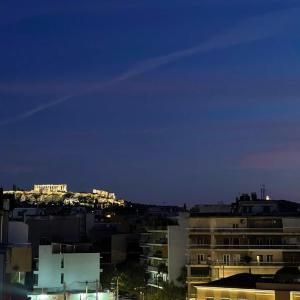 Tete's Acropolis View Penthouse