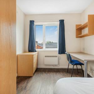Budget-Friendly Ensuite Rooms, Shared Kitchen