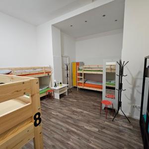 Urban Nomad Rooms and Hostel in City Center