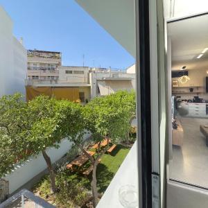 Callisto Family Apartment for 6 near Acropolis & Philopappou