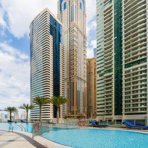 Modern Marina 3 Bed Retreat Perfect Location
