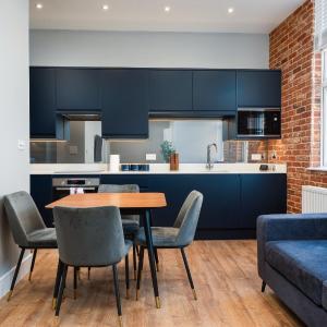 Stylish 2 Bed Flat in Islington US74