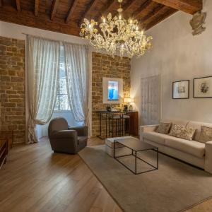 Donati Luxury Tower Suites