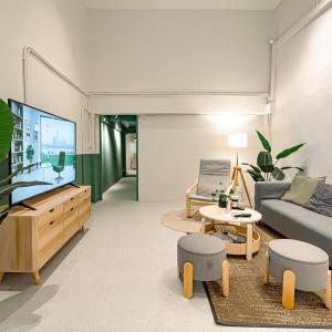 Cozy 3BR for 8 People, 5Mins from MRT Huai Khwang