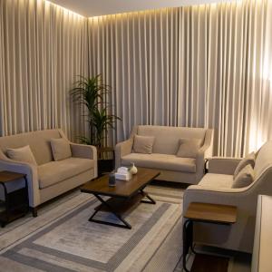 شقة بغرفة نوم ماستر وغرفة معيشة دخول ذاتي قريبة من المطار والوجهات الترفيهية Master Bedroom Apartment with Living Room Self Check in Near Airport and Popular Attractions