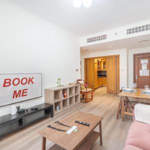 StayShort - Magnificent 1 BR Apt Situated on a Prime Location