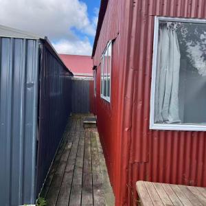 4 Beds in 2 Bedroom Garden Chalet, Rotorua